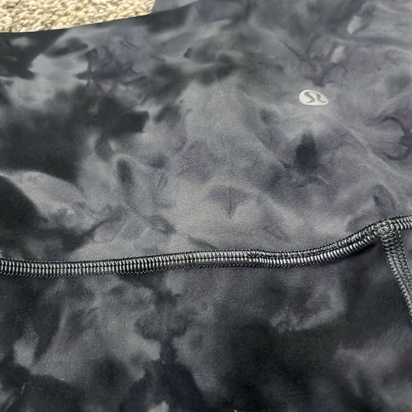 Lululemon 🍋 legging. Full length. Women’s size 8. - Picture 5 of 7